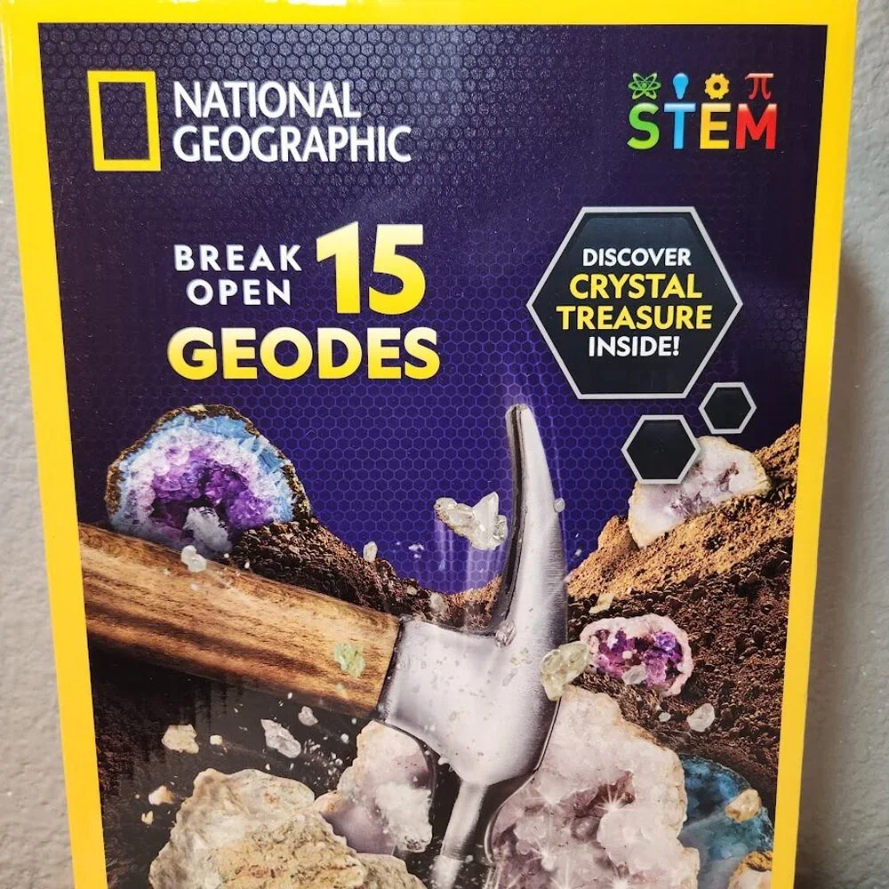NEW National Geographic Break open 15 Geodes STEM Kit Science Geology Classroom